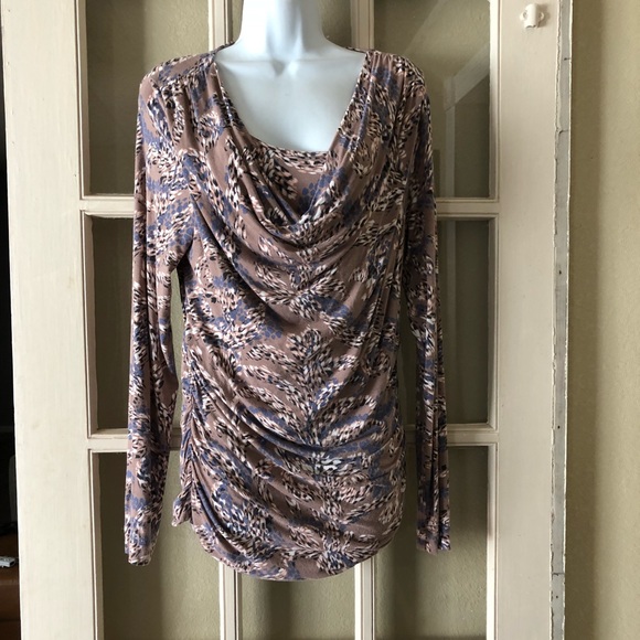 CAbi Tops - CAbi Ruched Top